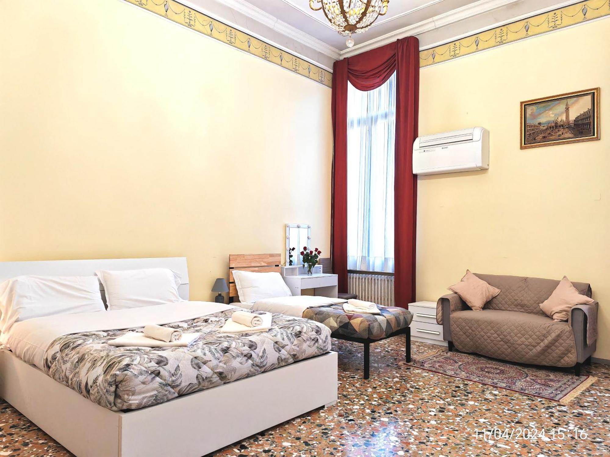 Venice Tourist House Екстериор снимка